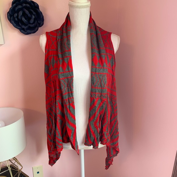 Forever 21 Sweaters - Tribal-Pattern Sweater Vest